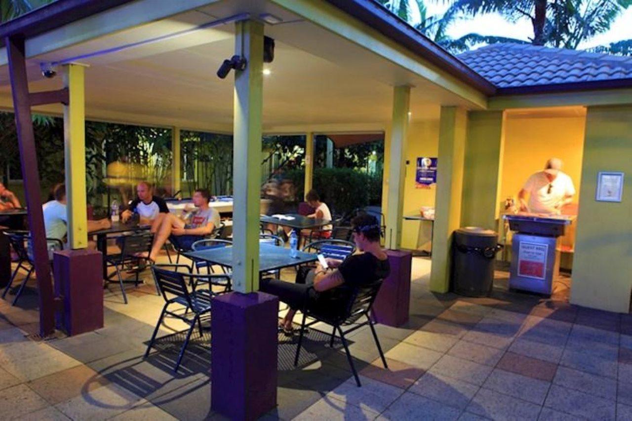 Yha Cairns Central Exterior photo